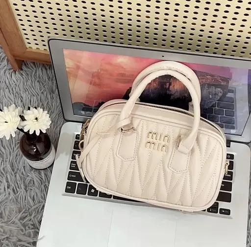 Женская кожаная сумка Miu Miu (Бежевая) - фото 2