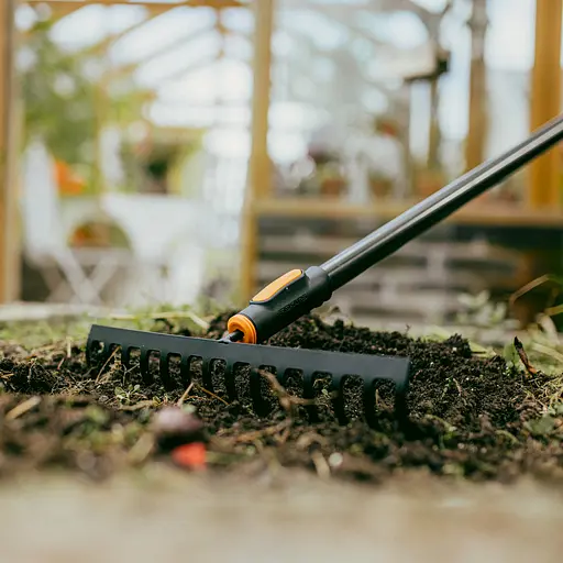 Грабли для грунта Fiskars OneClick 36 см, 14 зубьев (1080677) - фото 4