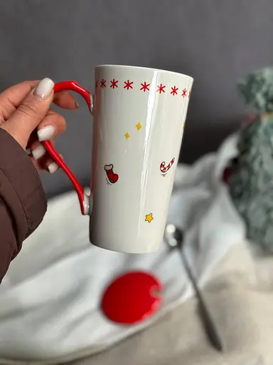 Новогодняя кружка Olens 102-1088-1 Биг-санта керамика с крышкой и ложкой 380 мл Красная - фото 3