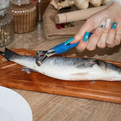 Рибочистка ніж для чищення риби з пластиковою ручкою 15 см, Kitchette Синій 85814 - фото 2