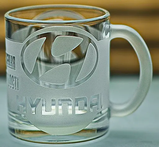 Скляна чашка Hyundai Хюндай 320 мл з гравіюванням Подарунок автолюбителю кружка для чаю та кави з лого авто та легендарний слоган - фото 8