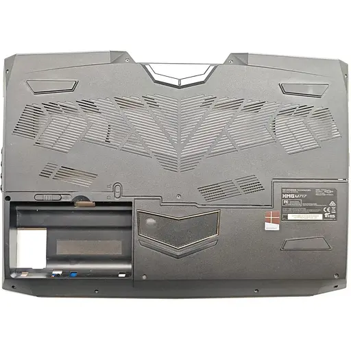 Нижня частина корпусу з сервісними люками для ноутбука XMG U717-XHM Ultimate (6-39-P7753-21X) Б/в - фото 1