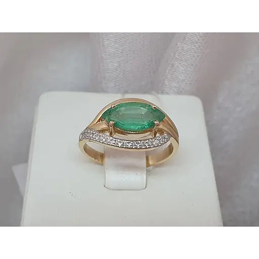 Золотое кольцо АЛЬБИНА с бриллиантами и изумрудом. 11156 17 - фото 2