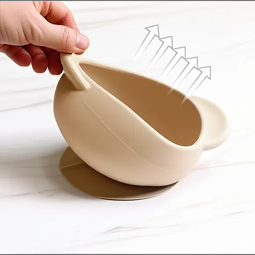 Набор детской силиконовой посуды Cheeks для прикорма на присосках из пищевого силикона бежевый с грызунком прорезывателем-погремушкой Жираф - фото 4