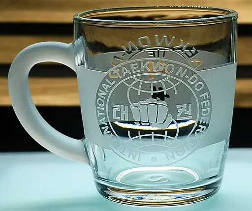 Чашка для чаю води 350 мл з гравіюванням Таеквон-До ІТФ скляна кружка подарунок для спортсмена тренера - фото 1