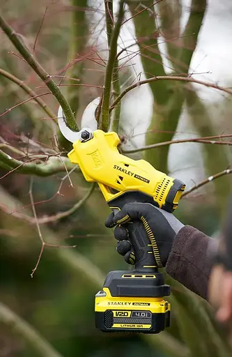 Ножницы садовые - аккумуляторный секатор Stanley FATMAX с АКБ и ЗУ SFMCPP32M1 - фото 3