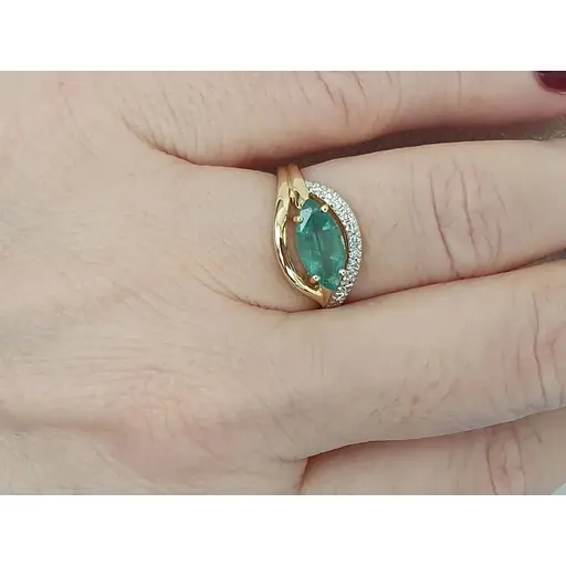 Золотое кольцо АЛЬБИНА с бриллиантами и изумрудом. 11156 17 - фото 7