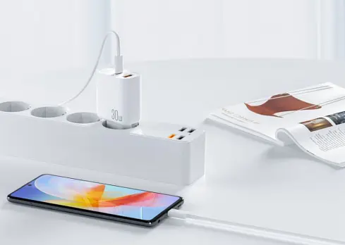 Сетевое зарядное устройство XO L116 PD30W/QC18W (1USB-C+1USB-A) с кабелем Lightning Белый - фото 4