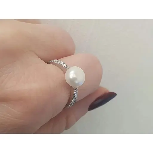 Серебряное кольцо Qvaliz с жемчугом и фианитами. 901-00290-10 19 - фото 2