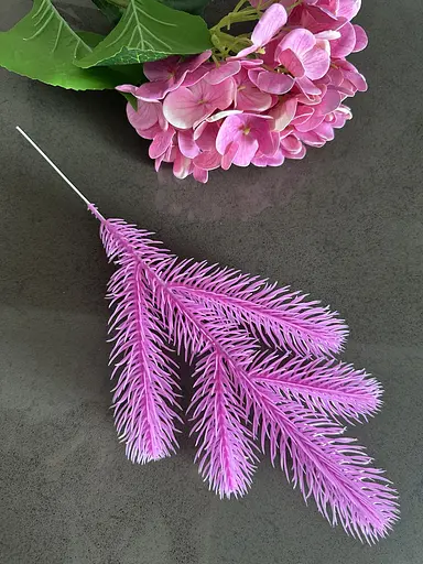 Ветка хвойная литая Hvoya Barbie Pink розовая 33 см 250 шт. - фото 4