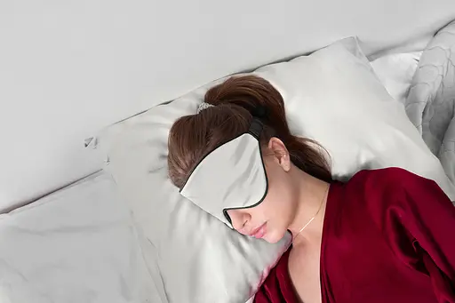 Шовкова наволочка Чумацький Шлях для подушки 70х50 см з шовку з додаванням гіалуронату натрія в подарунковій упаковці Молочна (1232-02) - фото 7