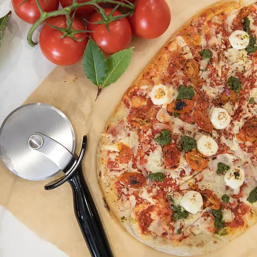 Нож для пиццы KitchenAid Classic 23 см черный (KCG113OHOBE) - фото 4