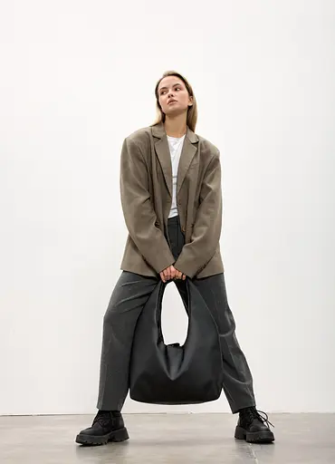 Женская сумка Sambag HOBO L черный 34 х 37 х 16 см (53300001) - фото 4