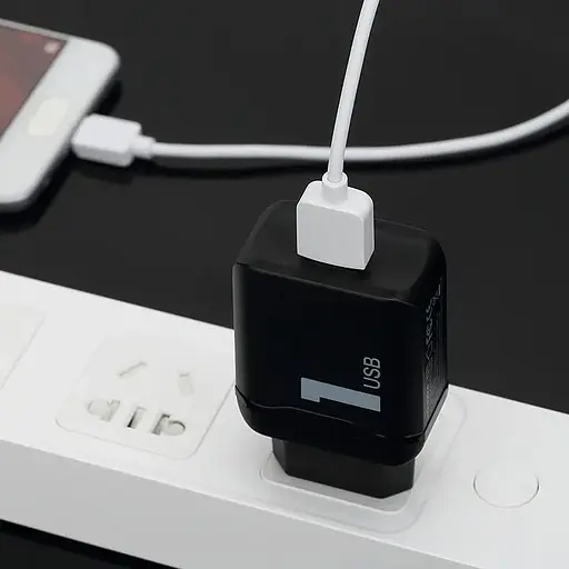 Универсальное зарядное устройство Rock QC3.0 Quick Charge 18W Black (600193161) - фото 2