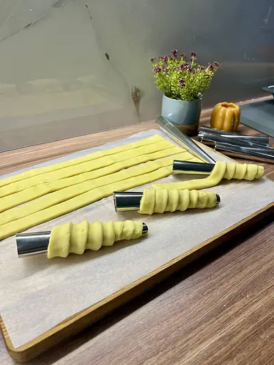 Кондитерські конуси для випічки трубочок «Каннолі» 140 мм (10 штук), Master Class Металлик 81905 - фото 5