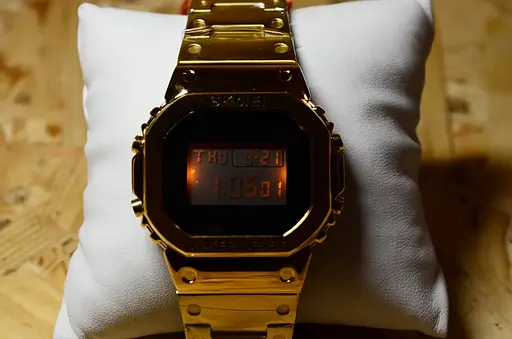 Чоловічий наручний годинник Skmei 1456 Singapore Золотистий - фото 7