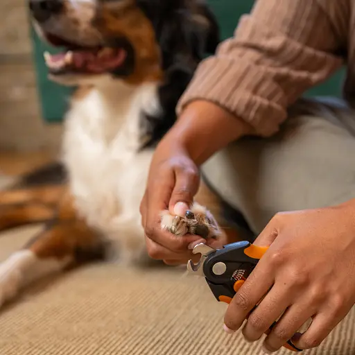 Кігтеріз для тварин Fiskars Nail Clippers для собак і котів 15 см (2009132) - фото 7