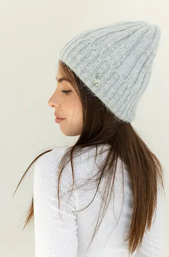 Теплая женская шапка Ангора Рейчел двухслойная с брошью Светло серый - фото 2