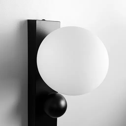 Бра NASH у чорному корпусі з білим плафоном Line F WB 18/1 BK - фото 2