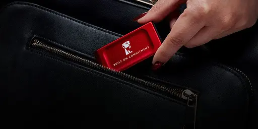 Портативный внешний SSD диск Kingston XS1000 BoC Portable 1TB USB (SXS1000R/1000GA) красный - фото 4