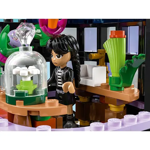 Конструктор LEGO Wednesday Квітка чорної жоржини 358 деталей (76784) - фото 9