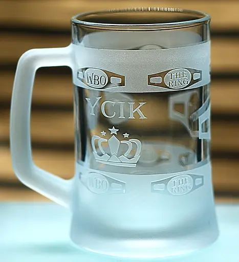 Пивний келих 660 мл Усік символ непереможності та волі до перемоги подарунок для фаната боксу кухоль з гравіюванням - фото 3