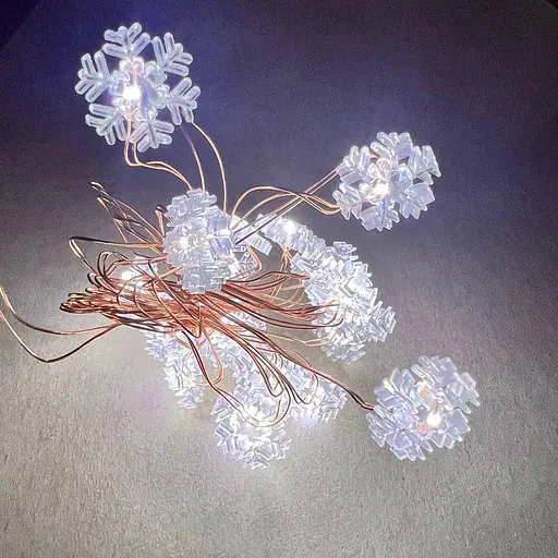 Світлодіодні гірлянди Melinera 20 led Сніжинки 2.3 м з батарейками в комплекті - фото 2