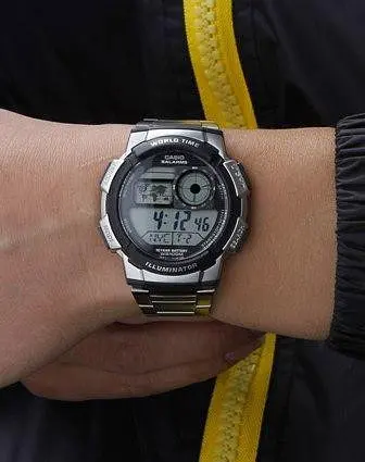 Стильные электронные часы мужские наручные японские Оригинал Casio Collection AE-1000WD-1AVEF - фото 5