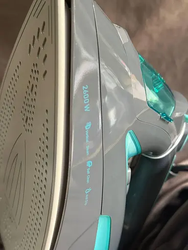 Прасувальна праска Magio MG-533 з керамічним покриттям підошви 2600Вт і вертикальним відпарюванням Сірий/Блакитний - фото 4