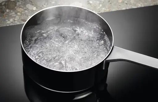 Варочная поверхность индукционная Electrolux 30 см домино черный - фото 3