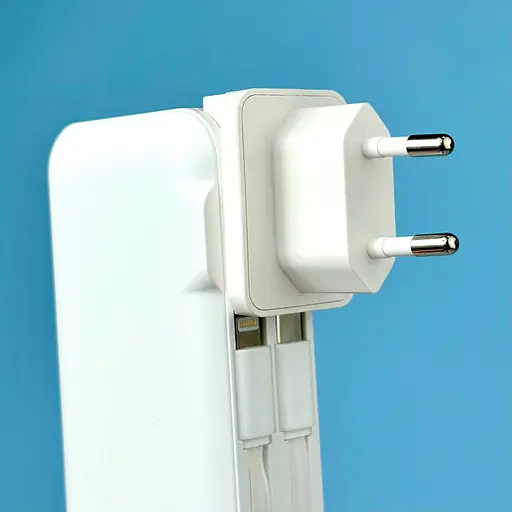 Акумулятор зовнішній Hoco J126 Travel 22.5 W з вбудованим кабелем (US/EU) 10000 mAh білий - фото 4