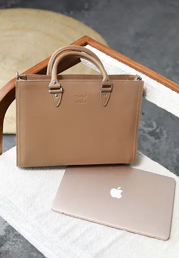 Женская кожаная сумка Fancy A4 карамель краст - фото 7