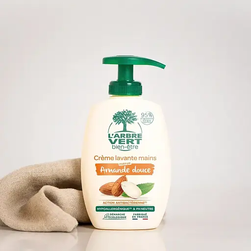 Крем-мыло для рук с дозатором L'Arbre Vert Миндаль 300 мл - фото 2