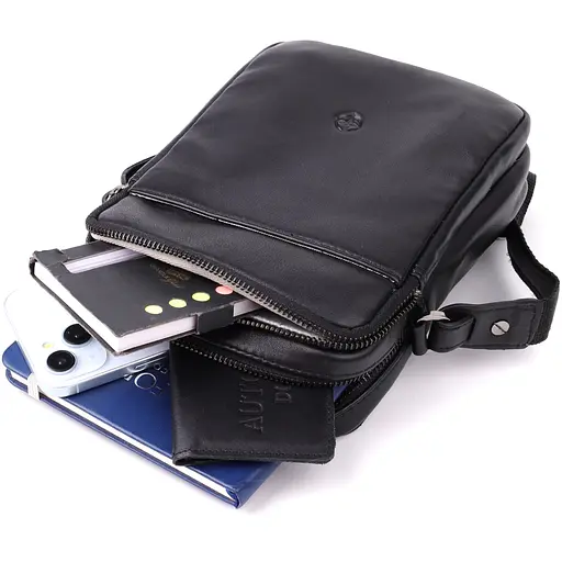 Вертикальна чоловіча сумка через плече із натуральної шкіри TONY PEROTTI 15,5х20х5,5 см sum0028963 - фото 9