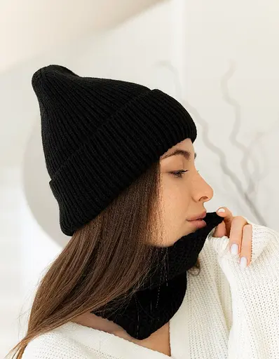 Женская вязаная шапка и снуд набор 2 шерсть 20% с отворотом Черный - фото 2