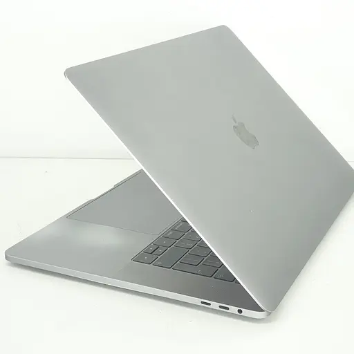 Ноутбук Apple MacBook Pro 15" A1990 Retina (C02Z42BPLVDQ) (i7-9750H/16/256SSD/PRO 555X) - Class B - фото 2