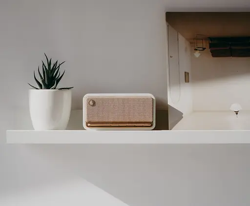 Портативна колонка Bluetooth Edifier EMP-230 Retro 20W White - фото 6