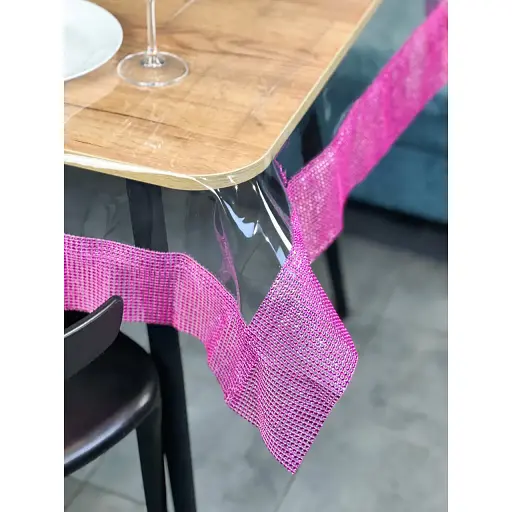 Скатертина силіконова з фіолетовою стразовою стрічкою 390х150 см
