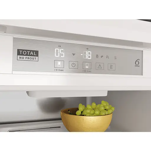 Вбудований холодильник Whirlpool WHC20 T593 P з автовідчиненням дверей - фото 6