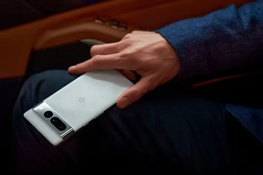 Смартфон Google Pixel 7 Pro 12/128GB Snow - фото 6