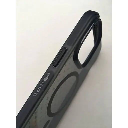 Оригинальный противоударный силиконовый чехол Tech21 Evo Check MagSafe для iPhone 14 Pro Max Black (T21-9857) - фото 10