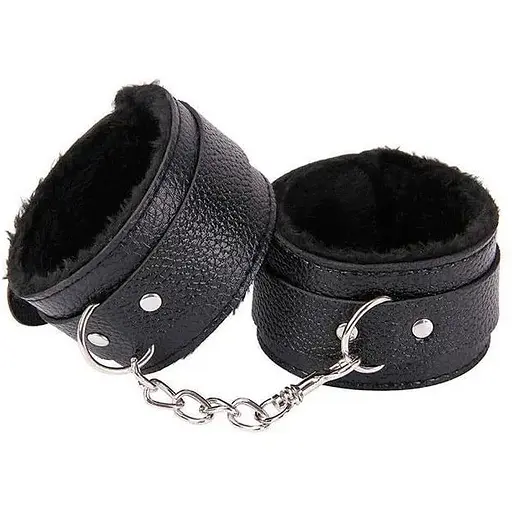 Шкіряні наручники з хутром BDSM One size K000316