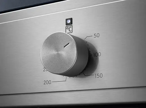 Духовой шкаф электрический Electrolux 65 л EOF3H00BX - фото 4