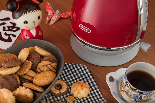 Электрочайник DeLonghi KBOC 2001.R - фото 6