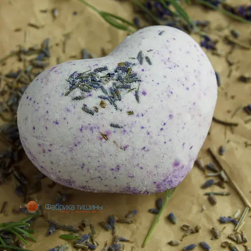 Бомбочка для ванни Hand Made із лавандою Серце 120 г (1009-02) - фото 2