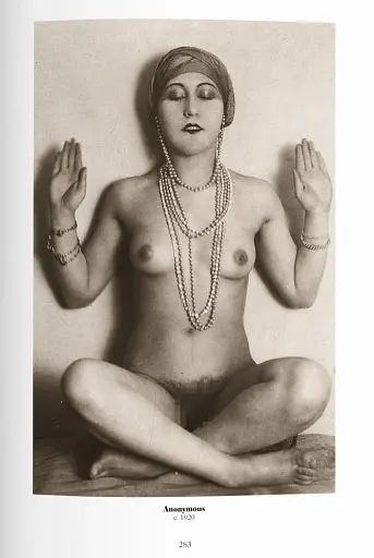 1000 Nudes. A History of Erotic Photography from 1839-1939 - фото 9