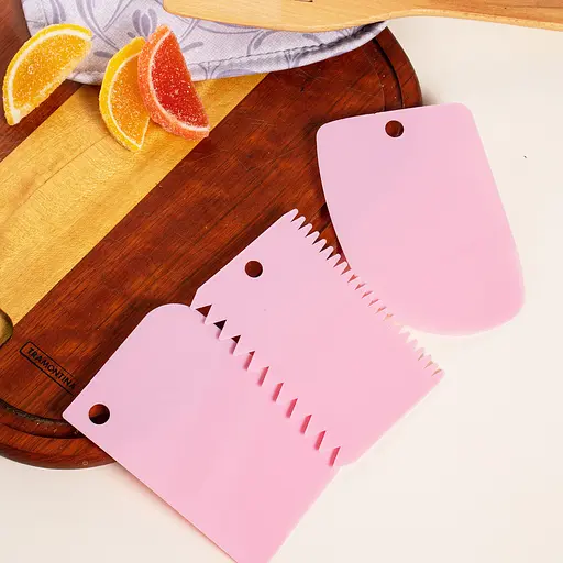 Набор кондитерских шпателей скребков для моделирования мастики и украшения тортов, кексов (3 штуки), Kitchen Master Розовый 84882 - фото 4