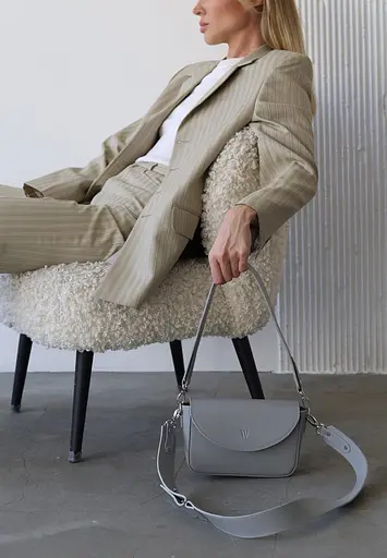 Женская кожаная сумка Molly серая - фото 8