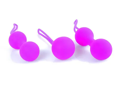 Набір вагінальних кульок Boss Series Silicone Kegal Balls, 3 шт., фіолетовий - фото 6