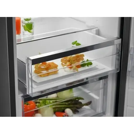 Холодильная камера Electrolux RRC5ME38X2 - фото 6